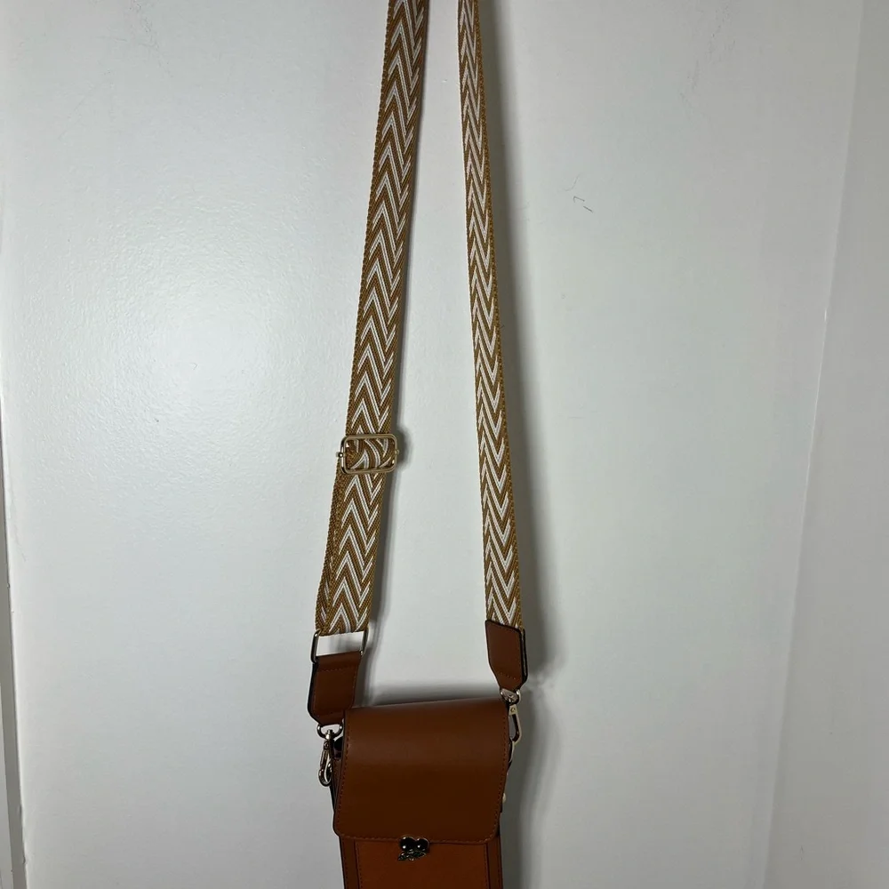 Lulla Collection NYC Brown Mini Crossbody Phone Bag Adjustable Strap - Picture 2 of 12